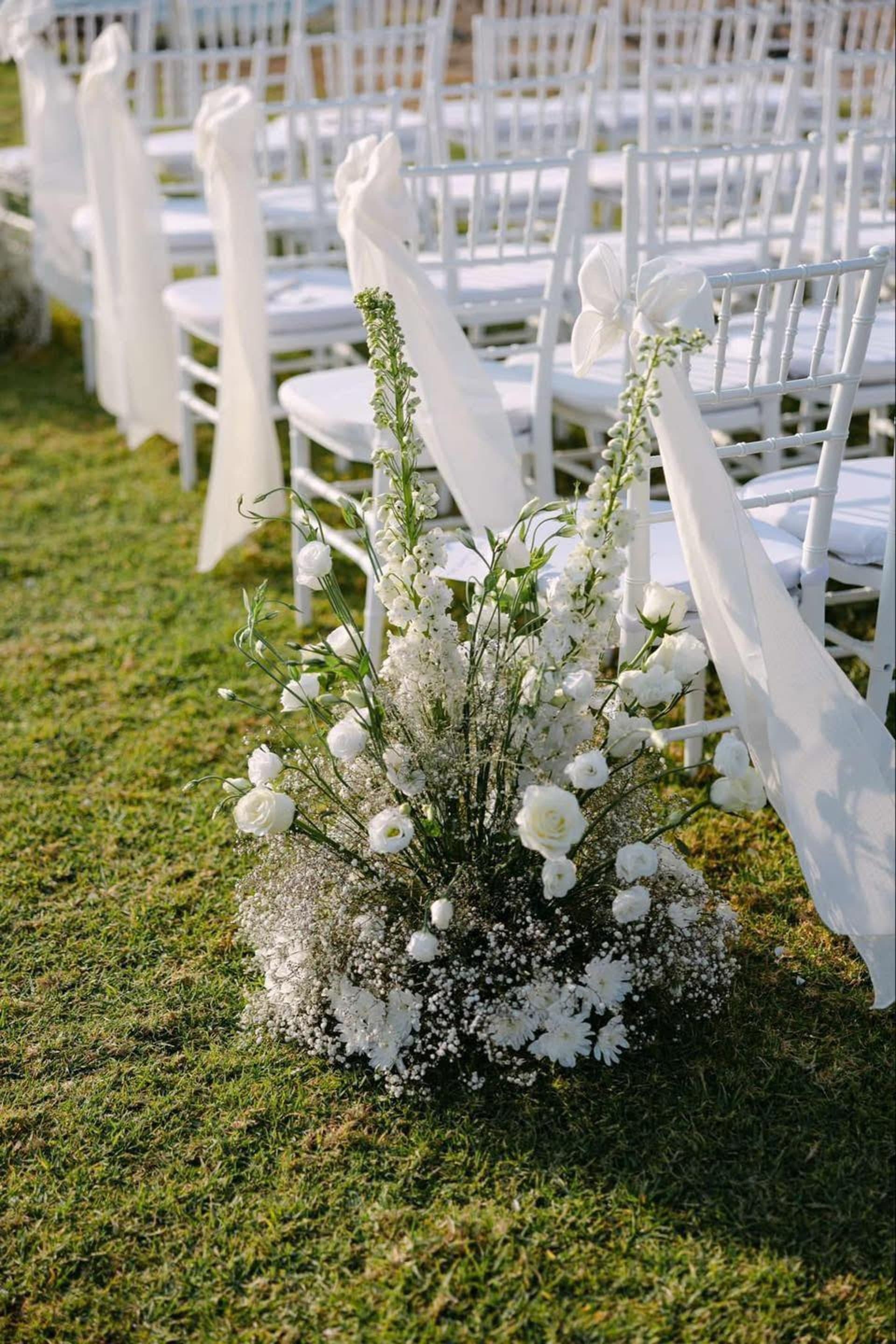 Ceremony backdrop ideas — white flowers and greenery